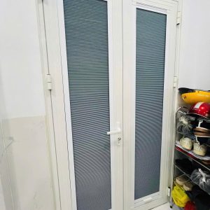 Alternative view of Rèm Tổ Ong trên kính cách nhiệt, cản sáng 100%